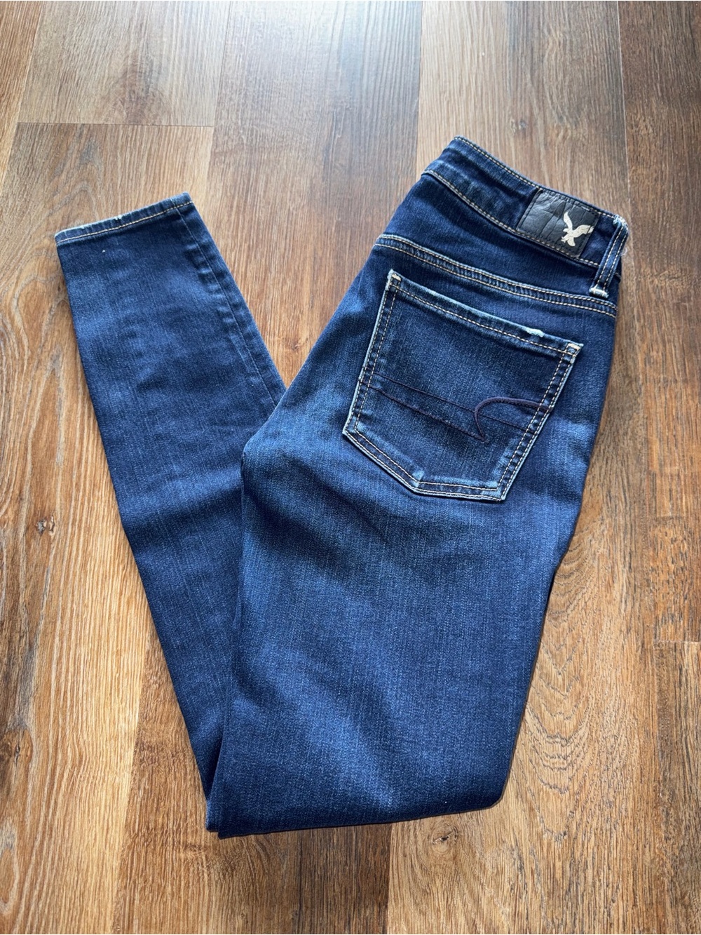 American Eagle size 6 regular Dark Blue Women's Skinny Jeans / jeggings